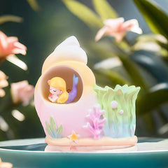 Cute resin pen holder desk decoration – reading milk tea character detail