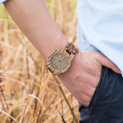 Fashion Retro Craft Men's Quartz Wooden Watch