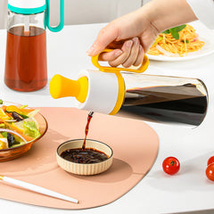 2-in-1 oil dispenser bottle with brush – 304 stainless steel nozzle detail