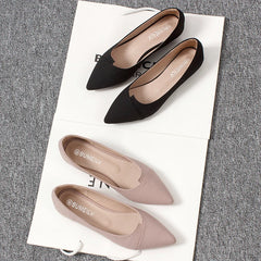 Flats Women's Soft Sole Shallow Mouth Pea Shoes Pointed Toe Flat Bottom Working Women's Shoes Large Size 44 45 46 Moccasins