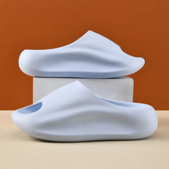 New Slippers Women Wear Sandals Couple Thick Bottom Step Shoes Lightweight and Versatile Trendy Slippers