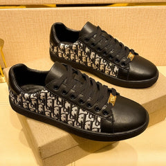 Men's Shoes New Casual Fashion Versatile Trendy Shoes Round Toe Non-Slip Thick Sole Lightweight Sports Sneakers