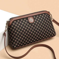 Women's crossbody bags come in various patterns and are suitable for leisure activities, traveling, commuting, etc. For outings.