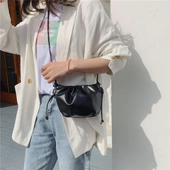 Women's Premium Shoulder Bag New Fashion Niche Design Messenger Bag Female Wild Western Style Female Pleated Bag Mini Cloud Bag