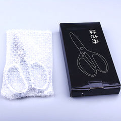 Heavy duty kitchen scissors for meat – anti-rust sharp blade detail