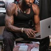 Sleeveless Threaded Vest