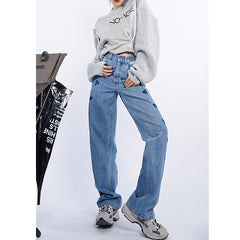 Light-colored Love Jeans Women Are Thin And Tall