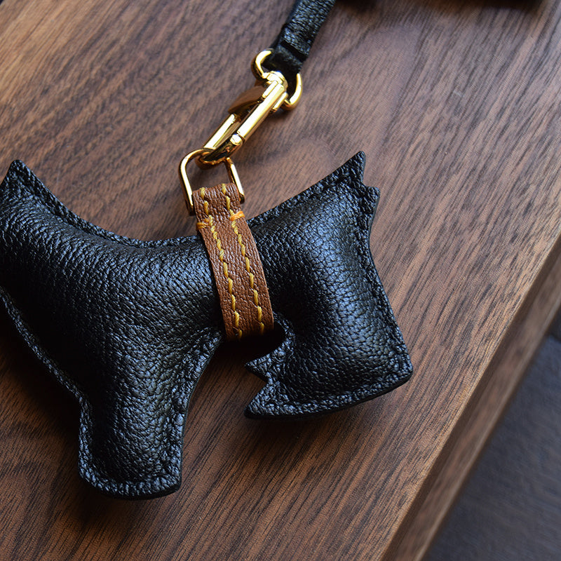 Women's Fashion Simple Handmade Leather Car Key Pendant