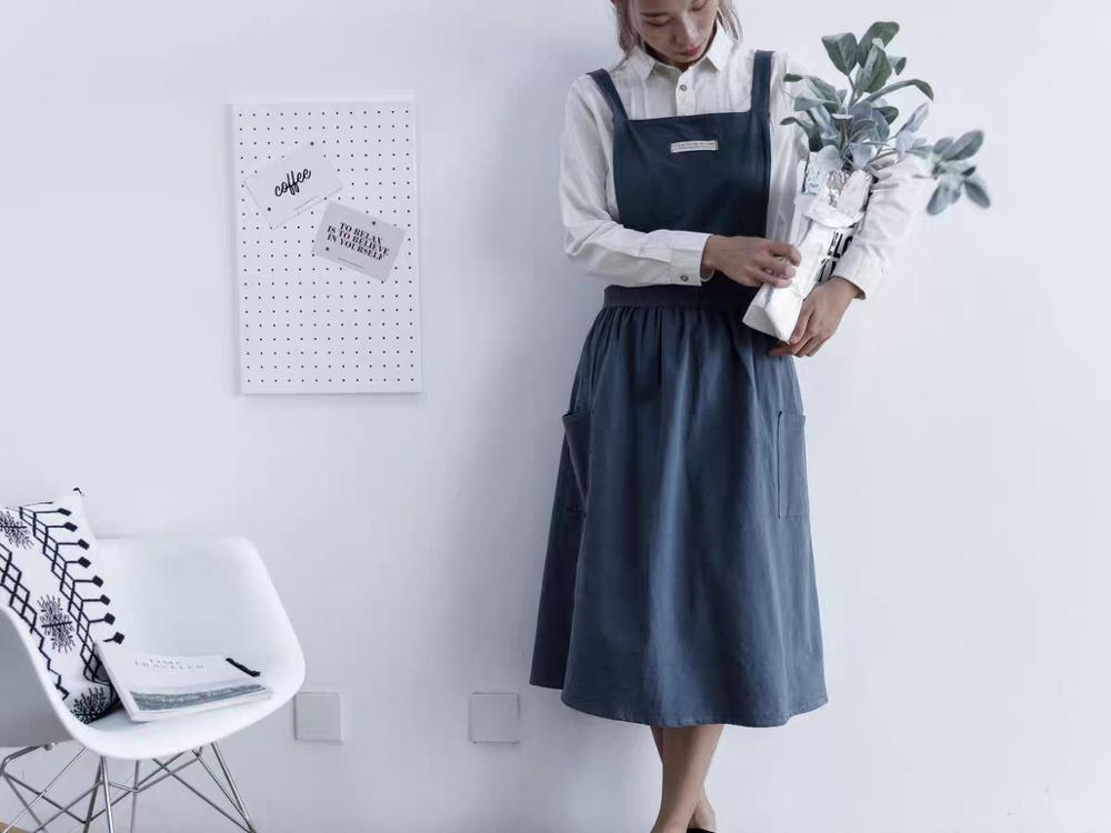Cotton kitchen apron for home cooking – soft breathable cotton material