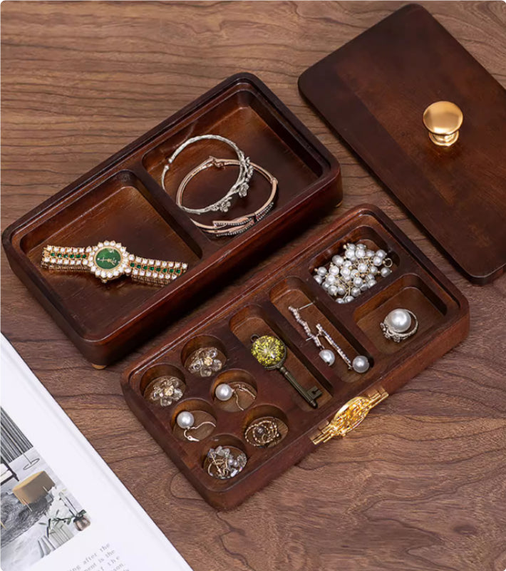 Walnut wood jewelry storage box – natural walnut grain texture