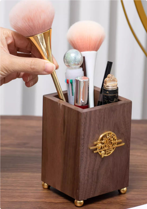 Walnut wood jewelry storage box – Chinese palace style carving detail