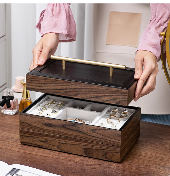 Walnut wood jewelry storage box – Chinese palace style gift box front view