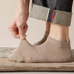 Mens Sport Socks Casual Fashion Solid Color Low Cut Ankle Socks Men Male Spring Summer Thin Cotton Breathable Short Socks Gifts