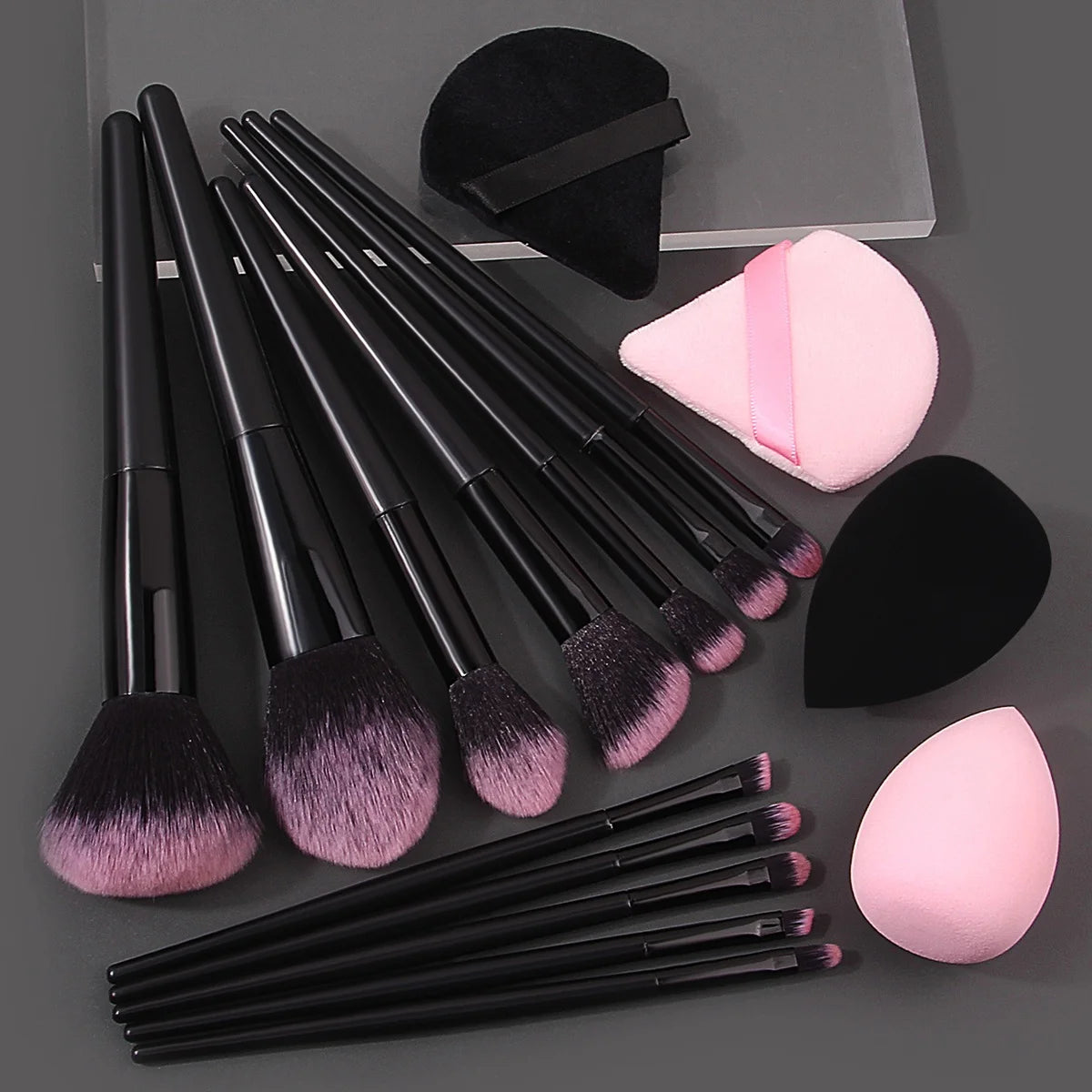 12Pcs Soft Makeup Brushes Set for Cosmetic Beauty Foundation Blush Powder Eyeshadow Concealer Blending Make Up Brush