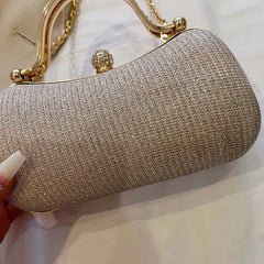 Evening party bags: This year, there is a trend for sophisticated and feminine women's bags. There are simple buttoned small bag
