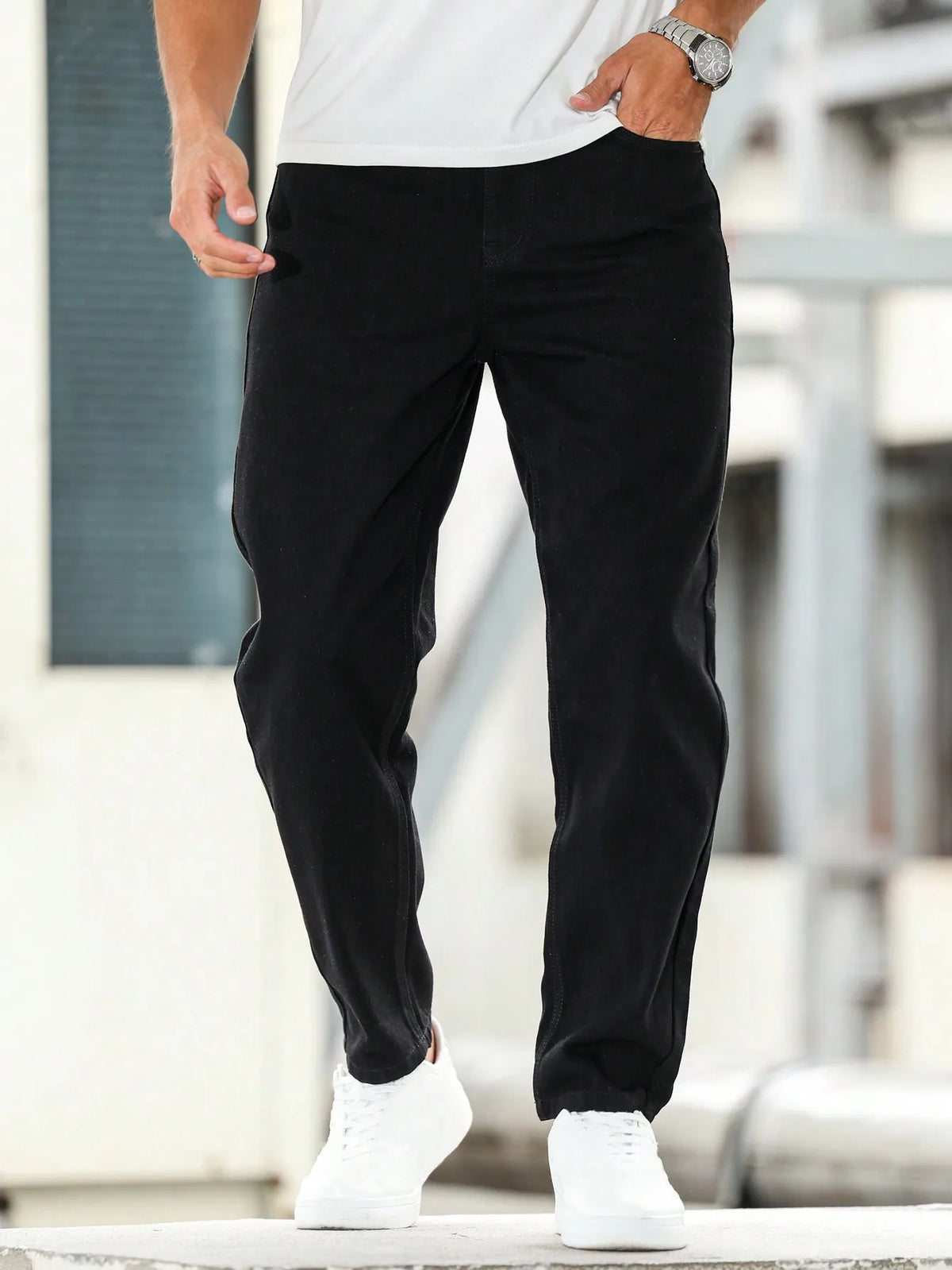 Men's black casual pants, loose, comfortable and versatile trousers, suitable for daily commute, sports and fashion.