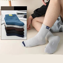20Pairs Fashionable Versatile Men Mid Length Socks With Trendy Letters Comfortable Soft Lightweight Breathable Casual Socks