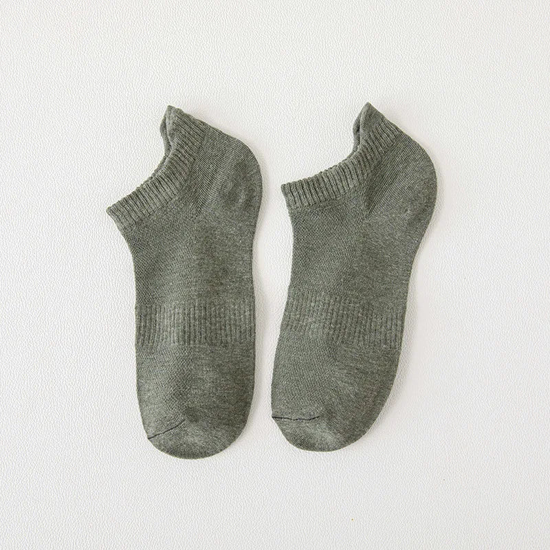 Mens Sport Socks Casual Fashion Solid Color Low Cut Ankle Socks Men Male Spring Summer Thin Cotton Breathable Short Socks Gifts