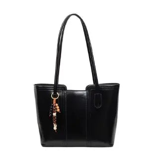 Classic Ladies Crossbody Bag In Premium Leather With Multiple Pockets And Secure Zipper Ideal For Travel And Shopping