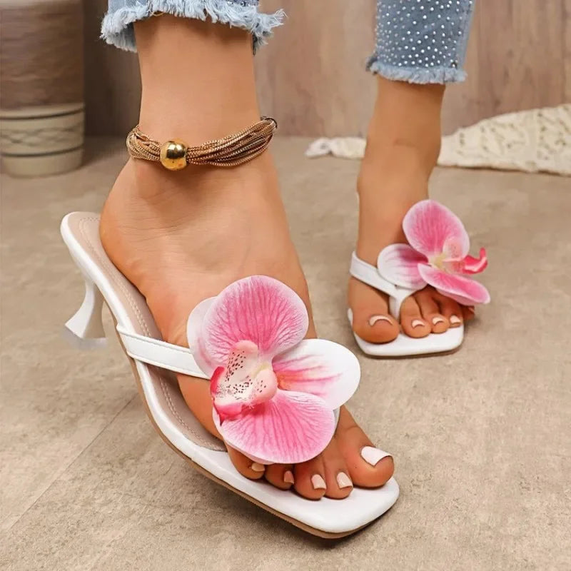 New Women's Slippers Casual Fashionable High Quality Shoes for Women Shallow Women Sandals Elegant Flowers Design Slippers