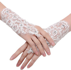 White Hook And Fingerless Short Lace Gloves