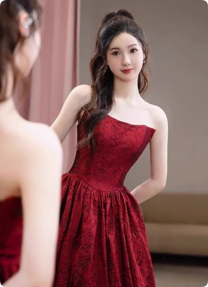 High End Light Luxury Niche Wine Red French Evening Gown